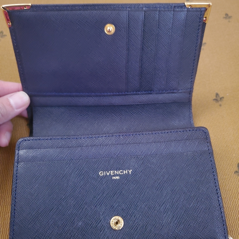Givenchy Wallet - Picture 3 of 8
